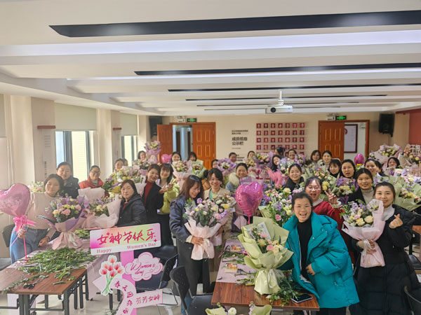 2025乐动在线登录官网防雷女神节插花沙龙